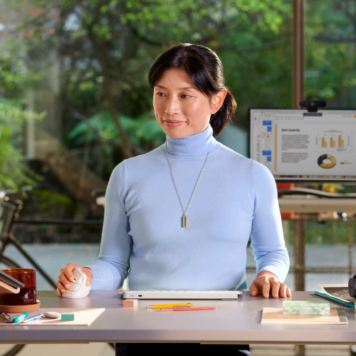 Мышь беспроводная Logitech LIFT PALE GREY (400-4000 dpi, Bluetooth, USB-ресивер Logi Bolt®, 4 настраиваемые кнопки)