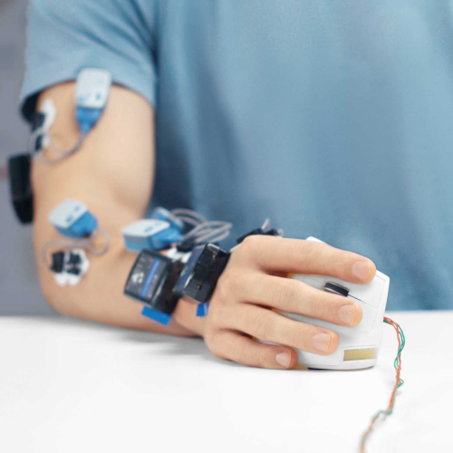 Мышь беспроводная Logitech MX Vertical (400-4000 dpi, Bluetooth, 2.4 GHz/USB-ресивер (Logitech Unifying®), 4 настраиваемые кнопки, перезаряжаемая литий-полимерная батарея (240 мА·ч)), (M/N: M-R0074 / C-U0007)