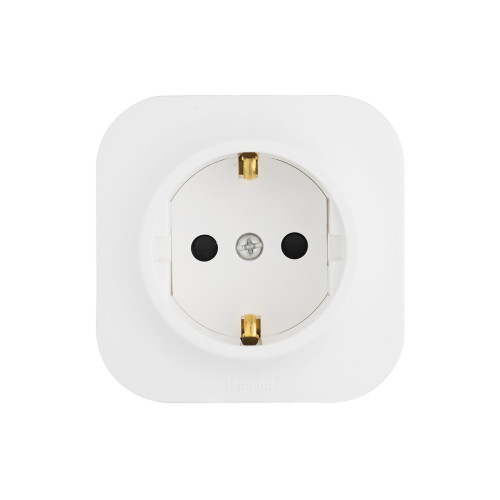 Розетка с зк с зш Legrand Forix 16A 250В IP20 накладная белый